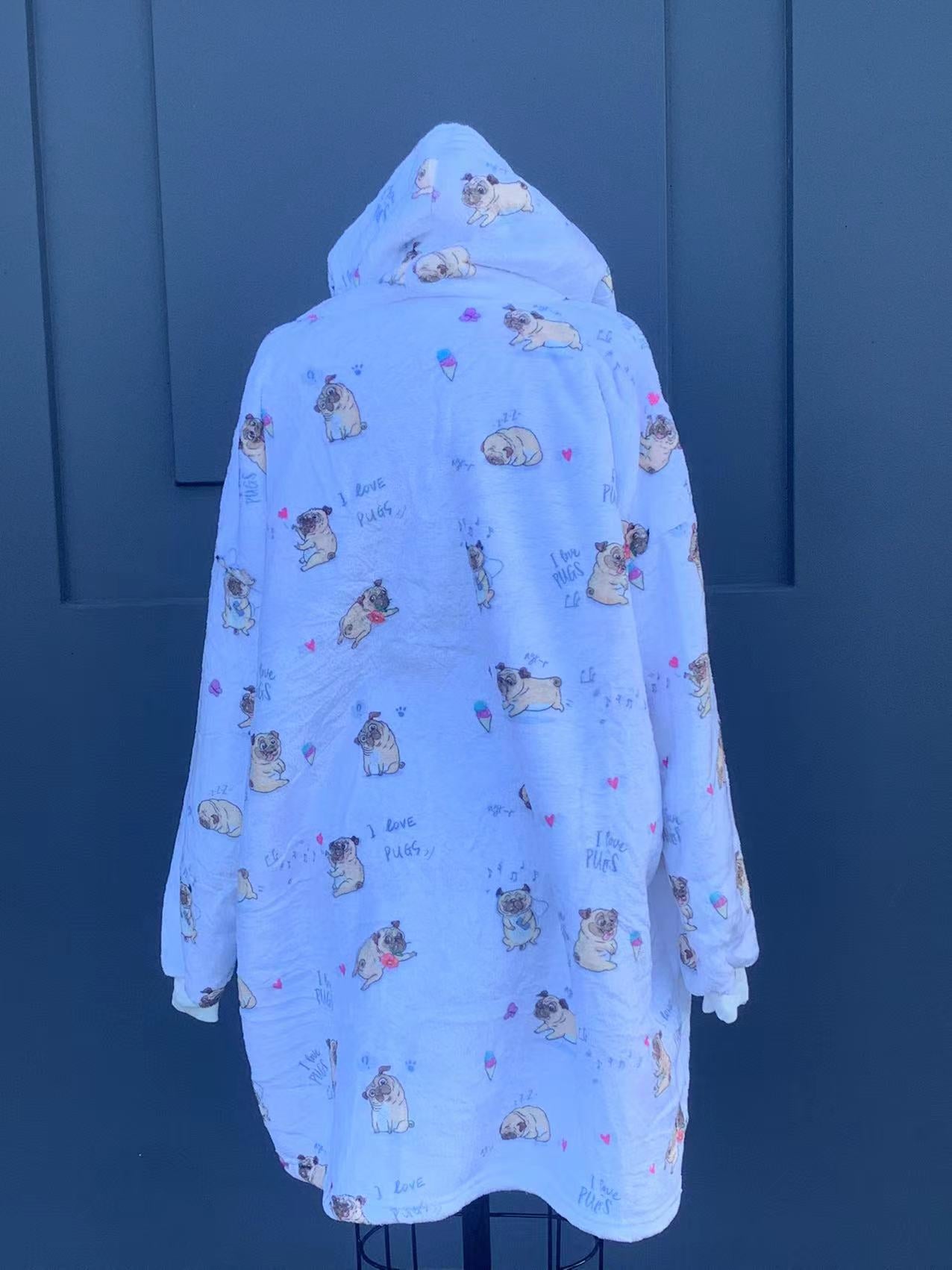 pug oversized hoodie (1 SIZE FOR MOST)