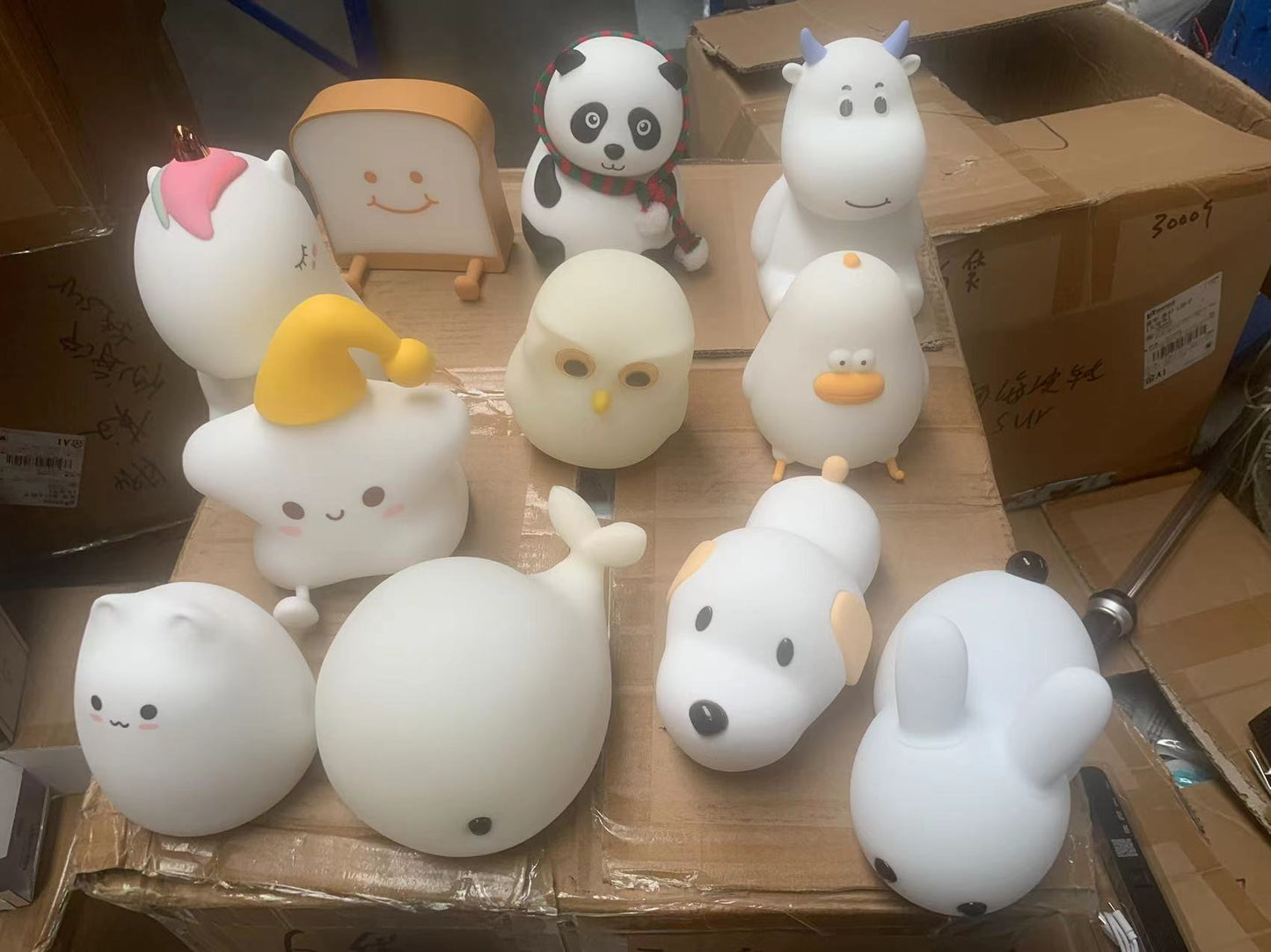 SILICONE NIHGT LIGHT, NIGHT LAMP, FEED LAMP,CUTE LAMP,ANIMAL LAMP