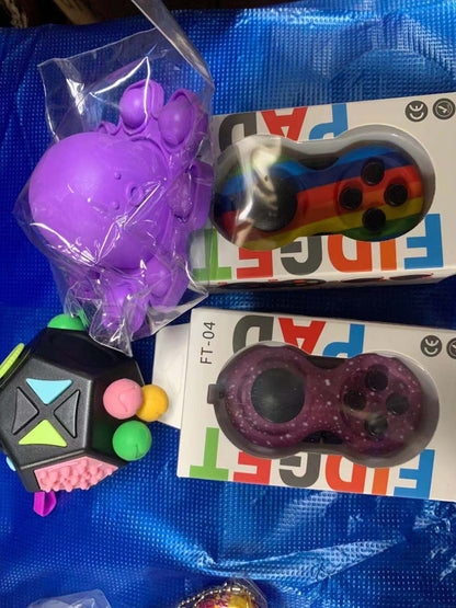 Lucky box! random fidget toy set  pop it set